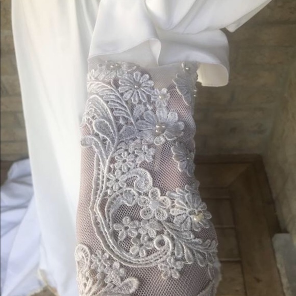 Vintage Victorian High Collar Wedding dress - Picture 7 of 7